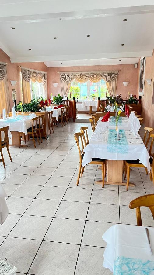 Hotel & Restaurant Am Kirschberg Alten Buseck 外观 照片