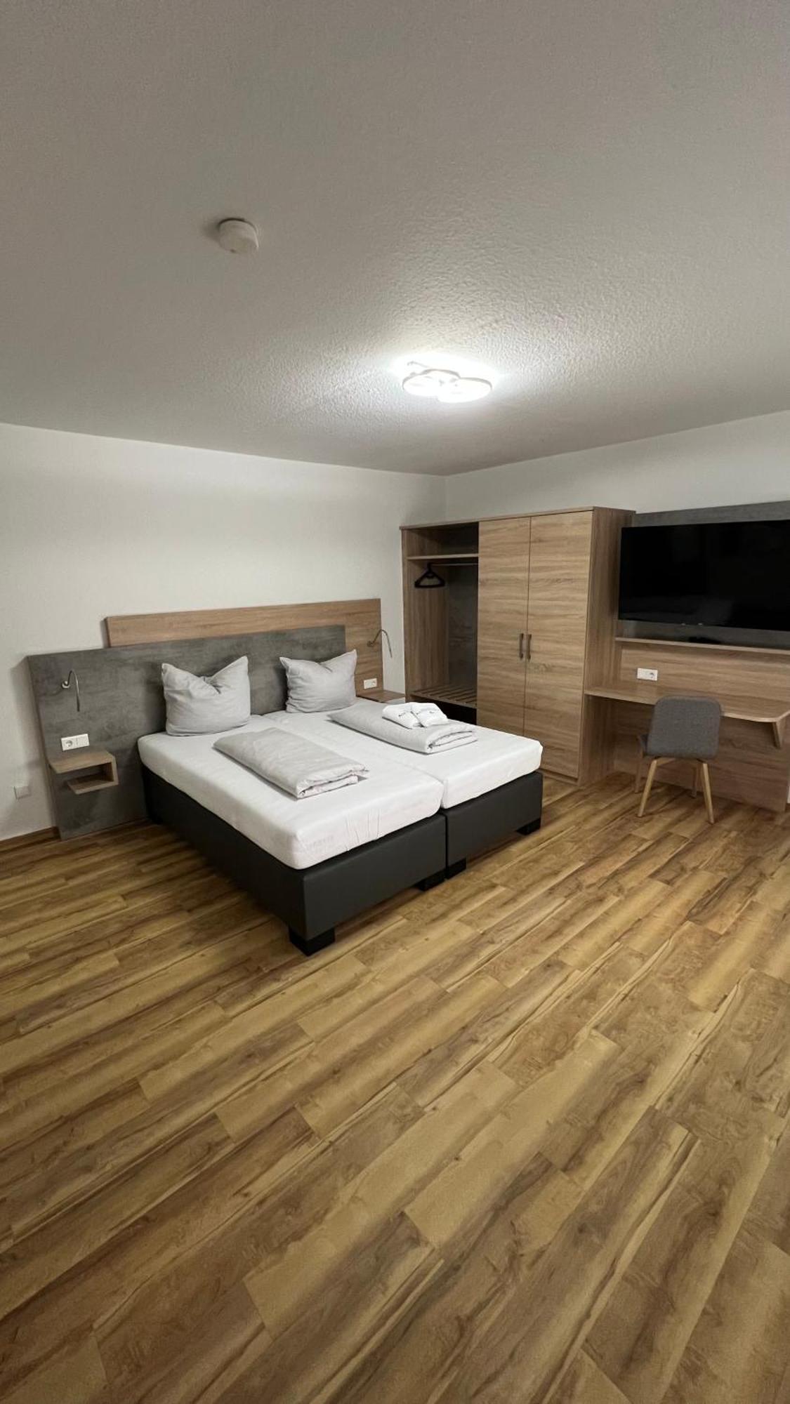 Hotel & Restaurant Am Kirschberg Alten Buseck 外观 照片