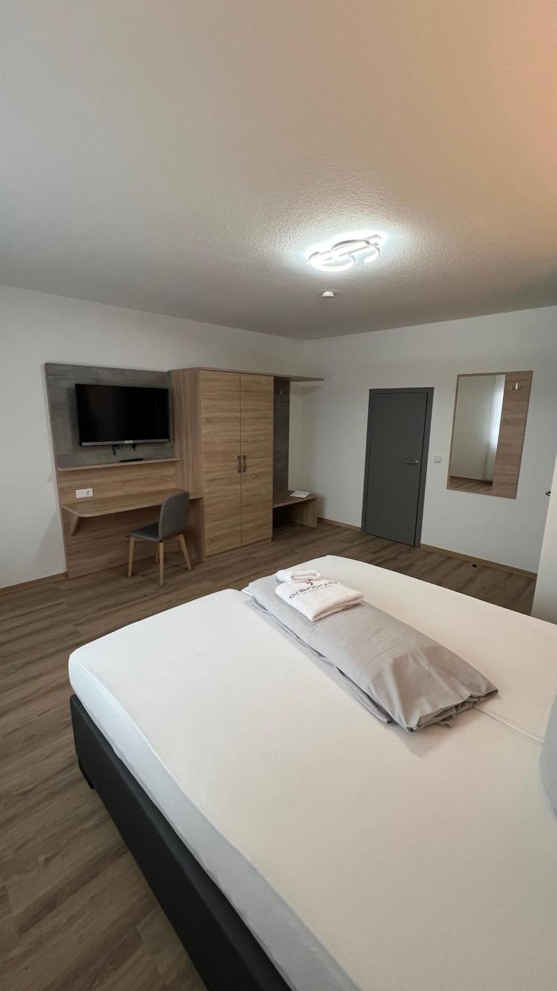 Hotel & Restaurant Am Kirschberg Alten Buseck 外观 照片