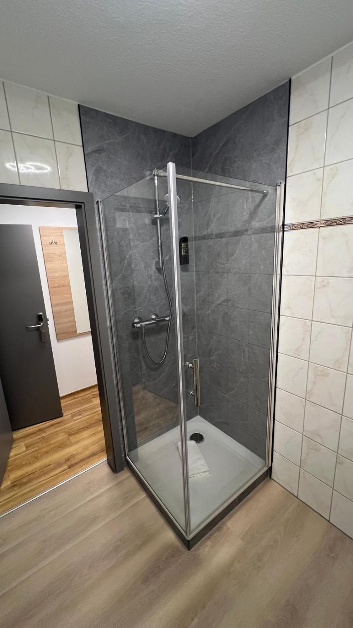 Hotel & Restaurant Am Kirschberg Alten Buseck 外观 照片