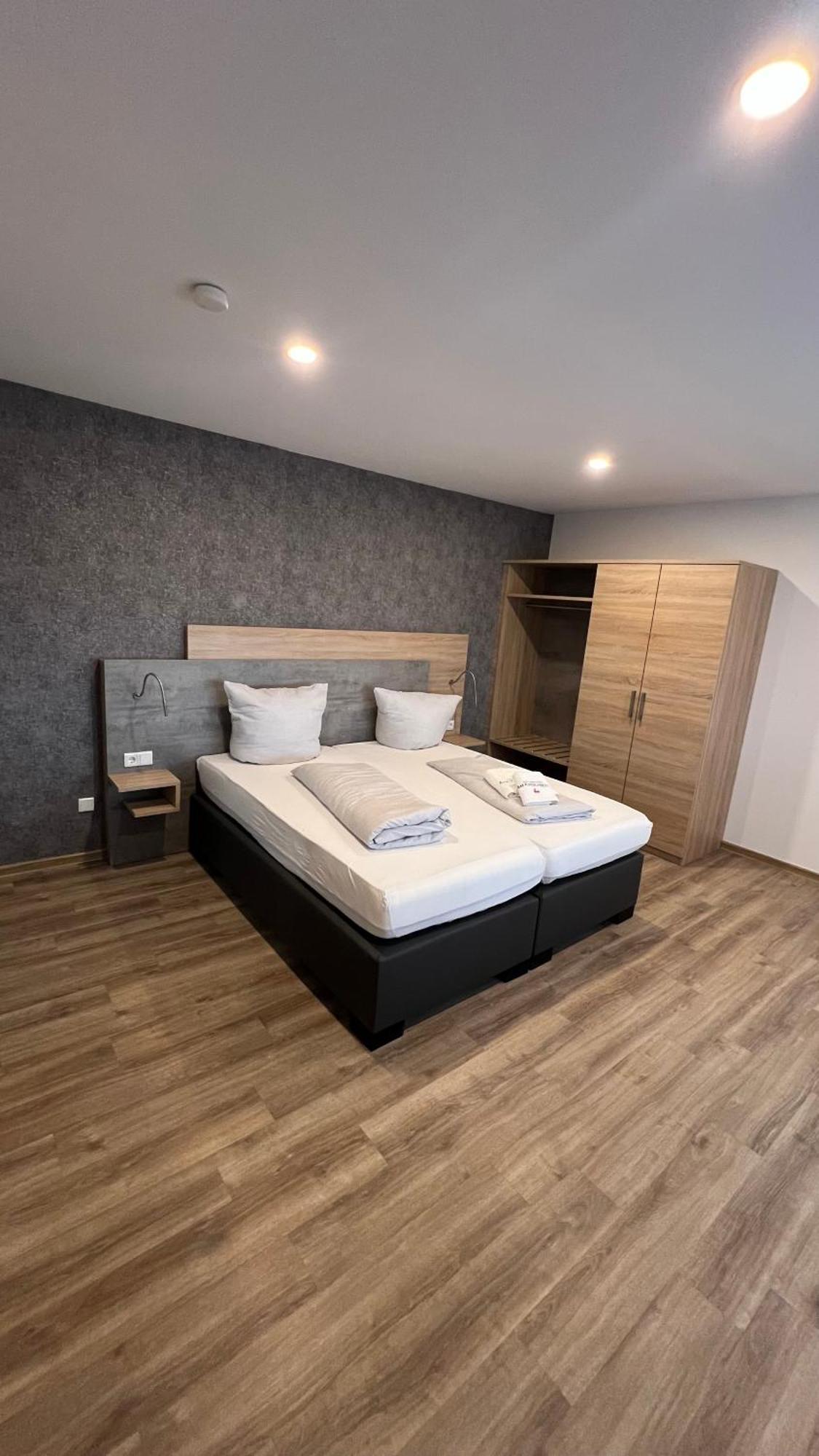 Hotel & Restaurant Am Kirschberg Alten Buseck 外观 照片