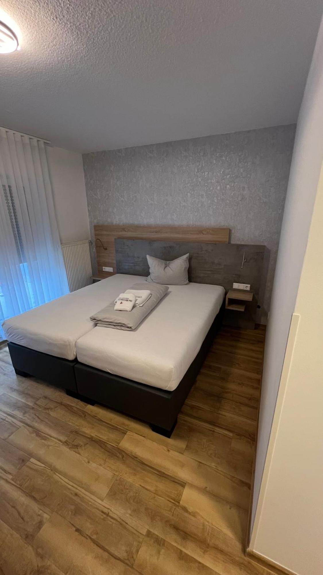 Hotel & Restaurant Am Kirschberg Alten Buseck 外观 照片