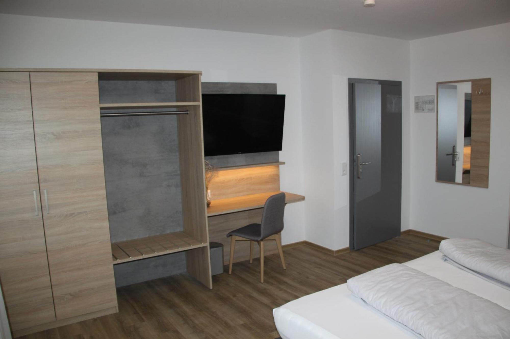 Hotel & Restaurant Am Kirschberg Alten Buseck 外观 照片