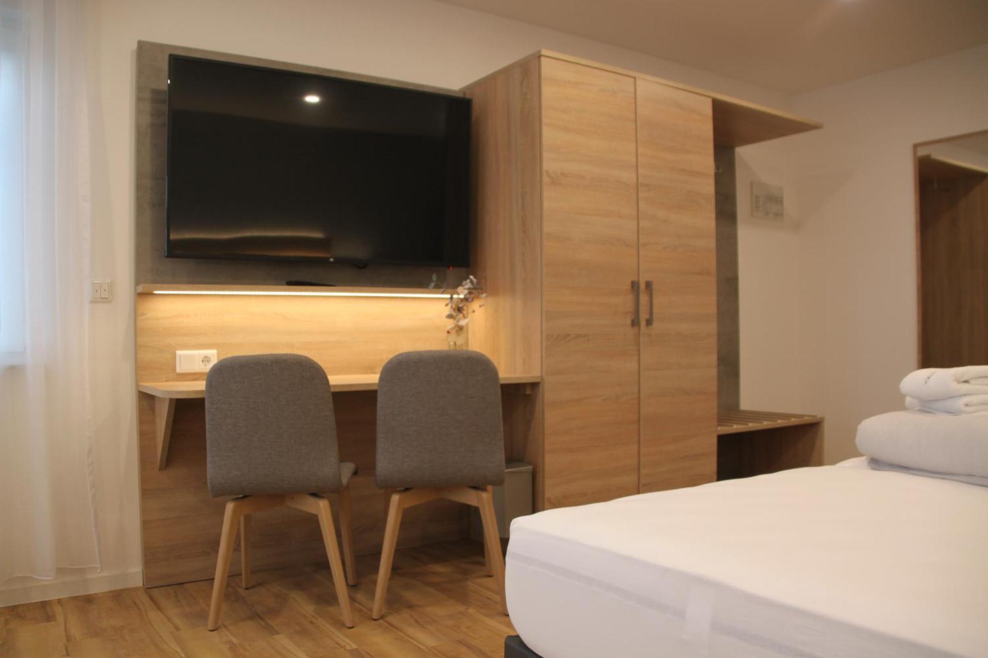 Hotel & Restaurant Am Kirschberg Alten Buseck 外观 照片