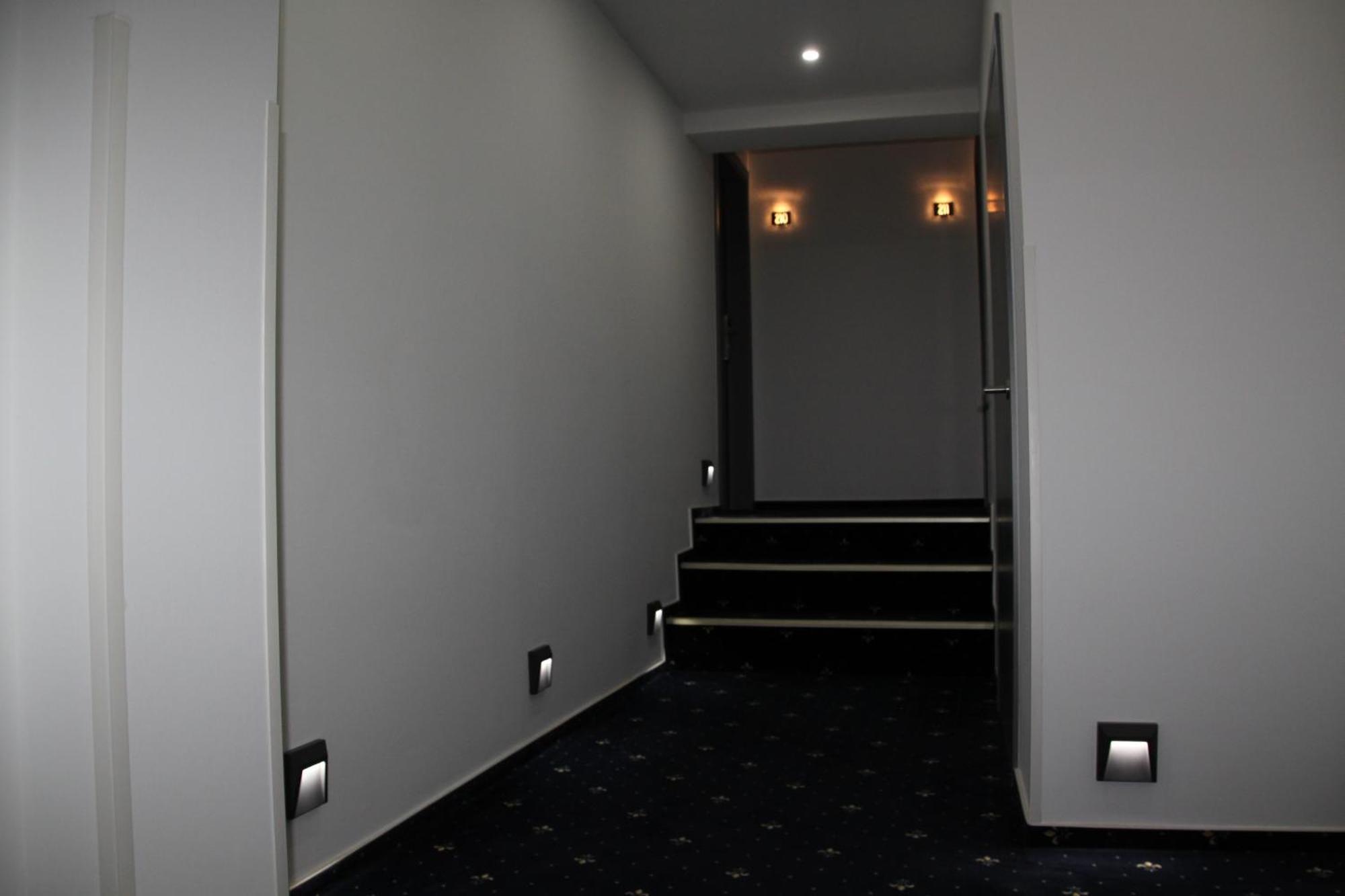 Hotel & Restaurant Am Kirschberg Alten Buseck 外观 照片