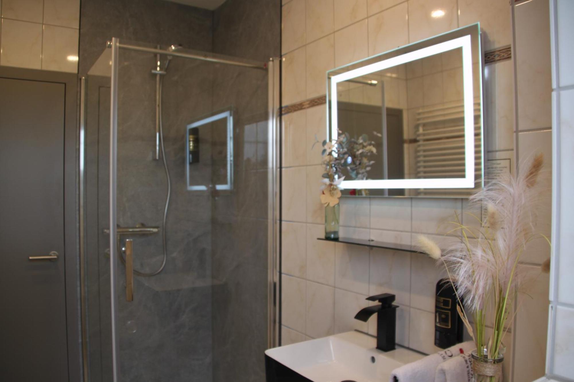 Hotel & Restaurant Am Kirschberg Alten Buseck 外观 照片