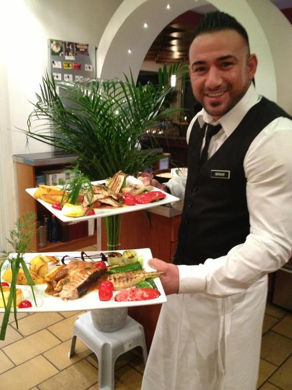 Hotel & Restaurant Am Kirschberg Alten Buseck 外观 照片