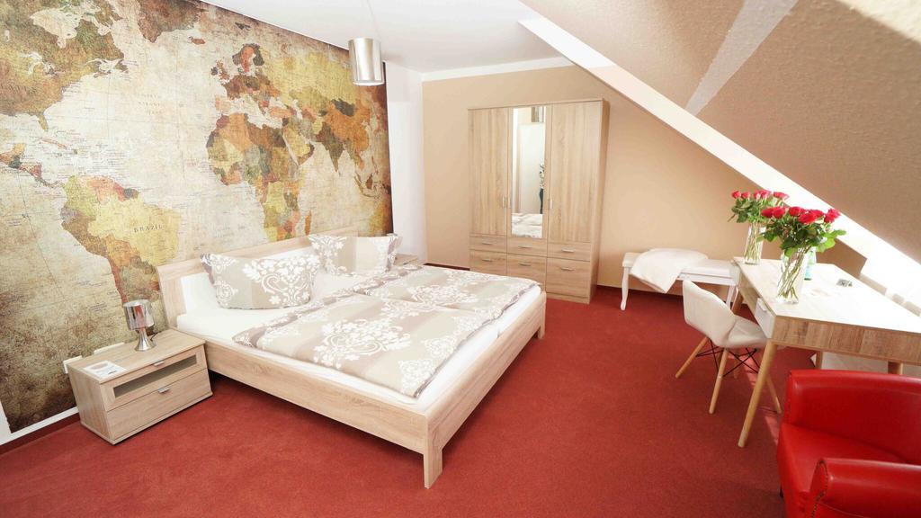 Hotel & Restaurant Am Kirschberg Alten Buseck 外观 照片