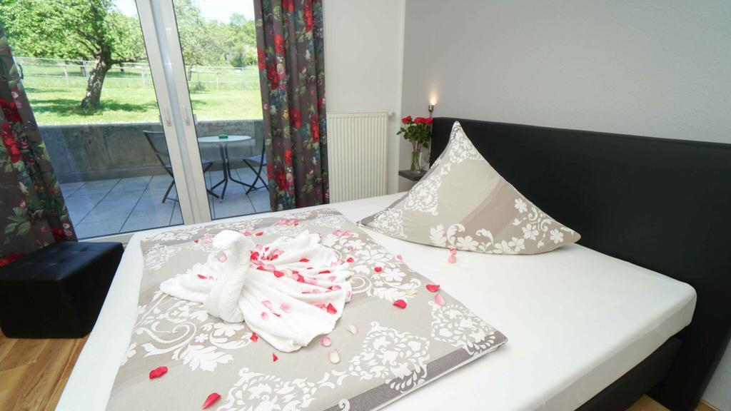 Hotel & Restaurant Am Kirschberg Alten Buseck 外观 照片